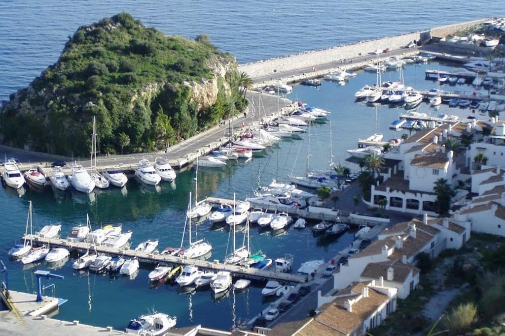 Las Gondolas Y El Mar Almuñécar Exterior foto
